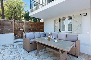 Balaris Apartments