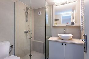 Balaris Apartments