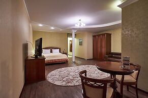Hotel Pioner Lux