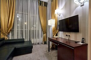 Hotel Pioner Lux
