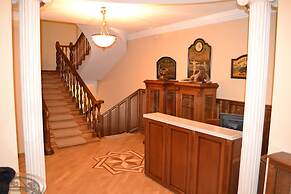 Dynasty Apartments