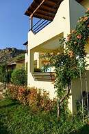Dina Hotel