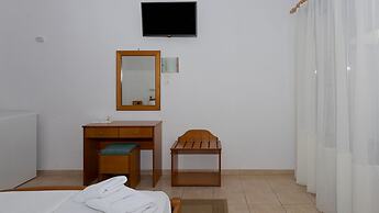Kardamili Beach Hotel