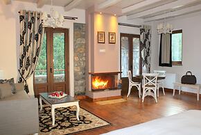 Nefeles Mainalon Luxury Residences & Lounge