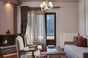 Nefeles Mainalon Luxury Residences & Lounge
