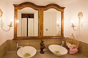 Miland Suites