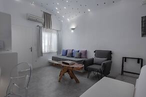Flaskos Luxury Suites