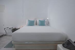 Flaskos Luxury Suites