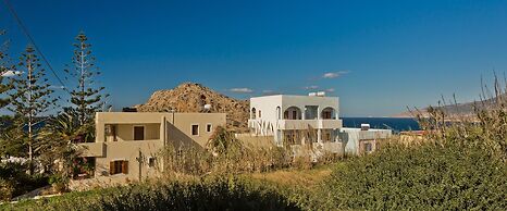 Montemar Studios & Apartments