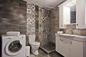 Montemar Studios & Apartments
