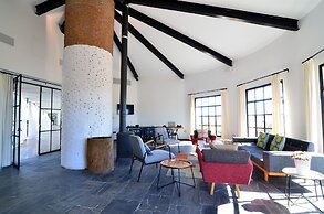 Mola Cunda Hotel