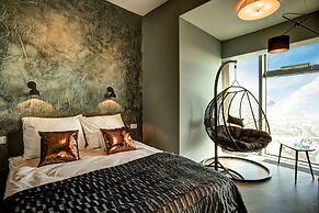 In The Sky - Sky Tower Apartments
