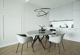 In The Sky - Sky Tower Apartments