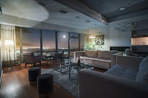 In The Sky - Sky Tower Apartments