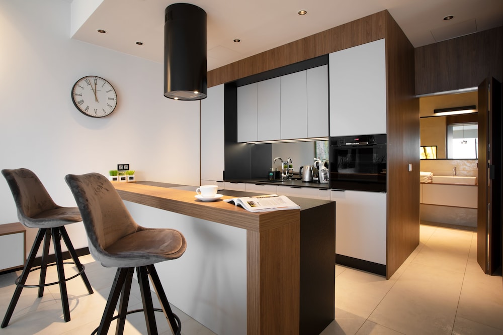 In The Sky - Sky Tower Apartments