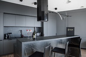 In The Sky - Sky Tower Apartments