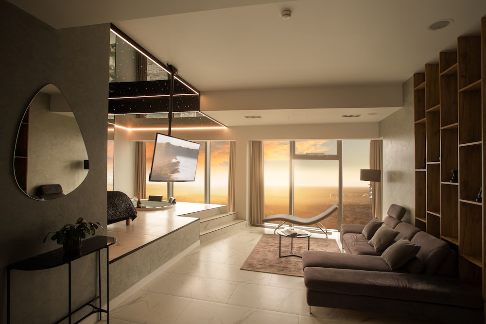 In The Sky - Sky Tower Apartments