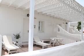 Porto Scoutari Romantic Hotel