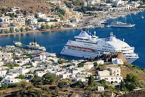 Porto Scoutari Romantic Hotel