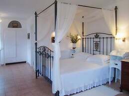 Porto Scoutari Romantic Hotel
