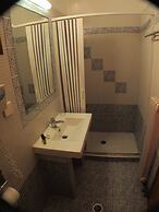 Kroupi Hotel