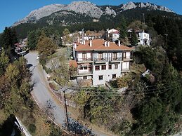 Kroupi Hotel