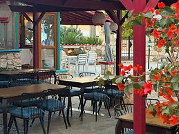 Karaburun Konak Hotel