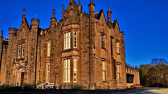 Belleek Castle