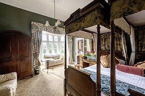 Belleek Castle
