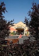 Hamlet Court Hotel