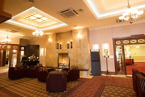 Hamlet Court Hotel