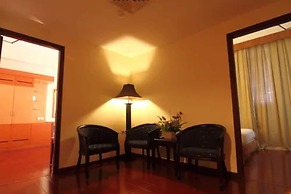 Golden View Hotel