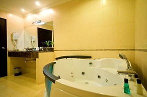 Golden View Hotel
