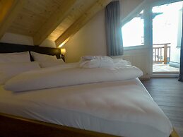 Collina Hotel Garni
