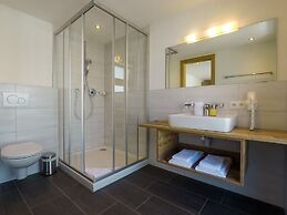 Collina Hotel Garni