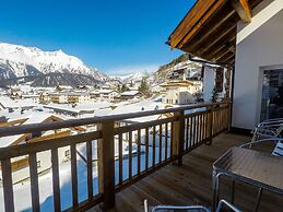 Collina Hotel Garni