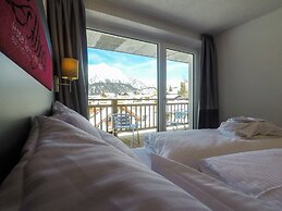Collina Hotel Garni