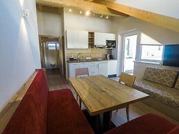 Collina Hotel Garni