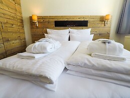 Collina Hotel Garni