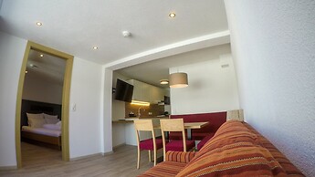 Collina Hotel Garni