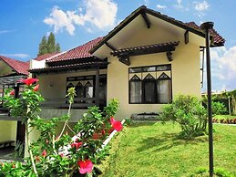 Hotel Sibayak International