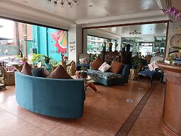 Golden Pine Hotel