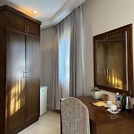 Queen Margarette Hotel - Main