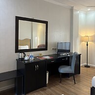 Queen Margarette Hotel - Main
