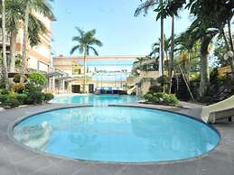 Queen Margarette Hotel - Main