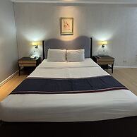Queen Margarette Hotel - Main