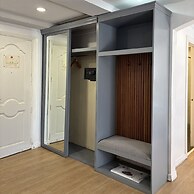 Queen Margarette Hotel - Main