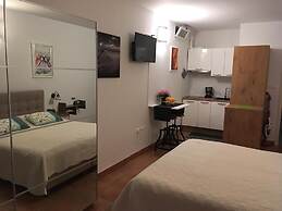 Goga Apartments