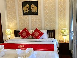 Pangkham Lodge