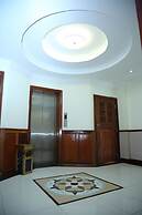Holiday Hotel